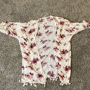 Cream and maroon kimono like new!